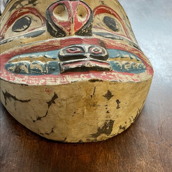 Humanoid Mask - Pacific Northwest - Picture 5 of 12